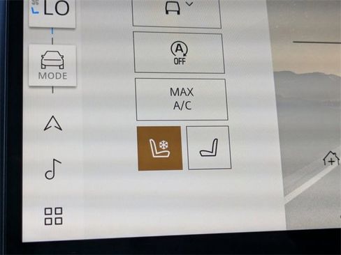 Used 2025 Land Rover Range Rover Velar Dynamic SE image 25