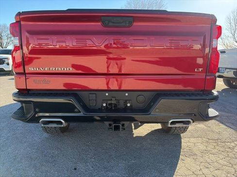 Used 2024 Chevrolet Silverado 1500 LT Trail Boss w/ LT Trail Boss Premium Package AWD/4WD image 10