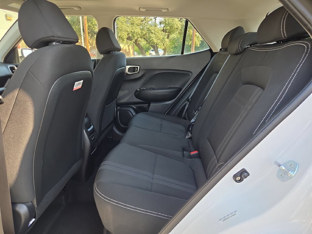 Used 2026 Hyundai Venue SEL FWD image 28