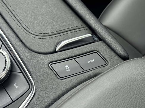 Used 2024 Cadillac XT5 Sportv w/ Technology Package AWD/4WD image 12
