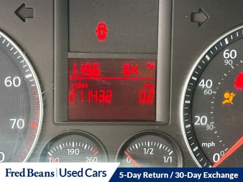 Used 2009 Volkswagen Jetta SE FWD image 13