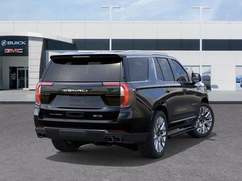 New 2026 GMC Yukon Denali Ultimate w/ LPO, Floor Liner Package AWD/4WD image 5