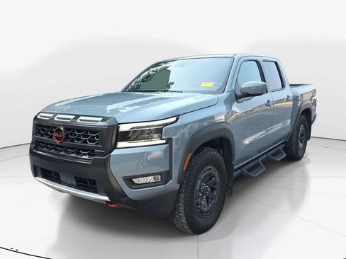 Used 2025 Nissan Frontier Pro-X RWD image 10