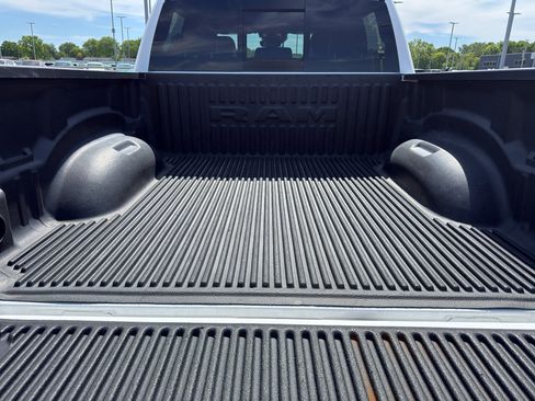 Used 2023 RAM 1500 Laramie AWD/4WD image 8