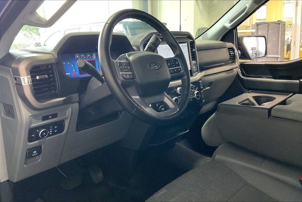 Used 2025 Ford F150 XLT w/ Equipment Group 301A Standard AWD/4WD image 4