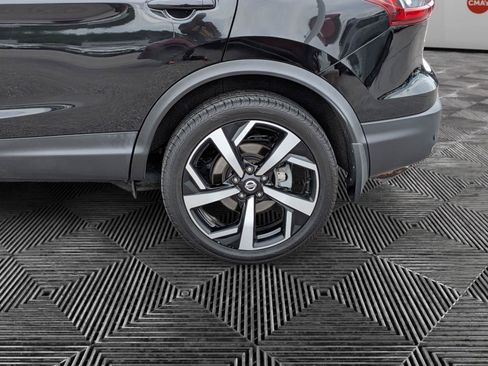 Used 2021 Nissan Rogue Sport SL AWD/4WD image 9
