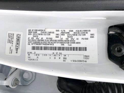 Used 2019 Ford F250 XLT w/ XLT Premium Package image 34