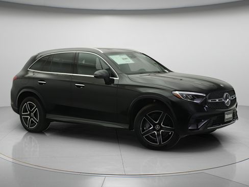 New 2026 Mercedes-Benz GLC 300 image 1