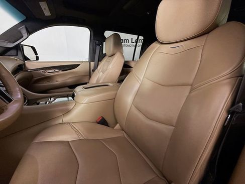 Used 2019 Cadillac Escalade ESV Platinum AWD/4WD image 22