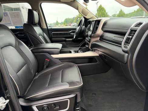 Used 2021 RAM 1500 Laramie AWD/4WD image 12