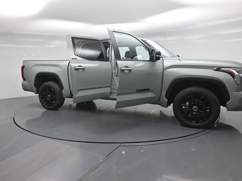 Used 2024 Toyota Tundra Limited image 33