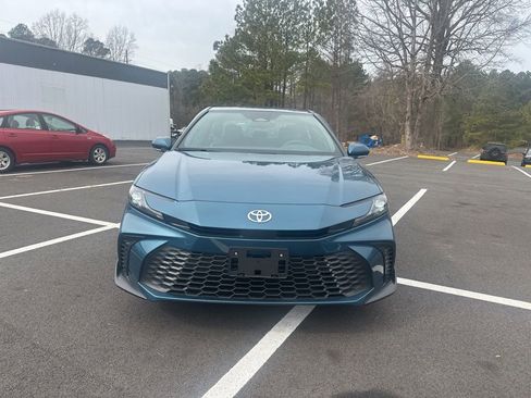 Used 2026 Toyota Camry SE image 8