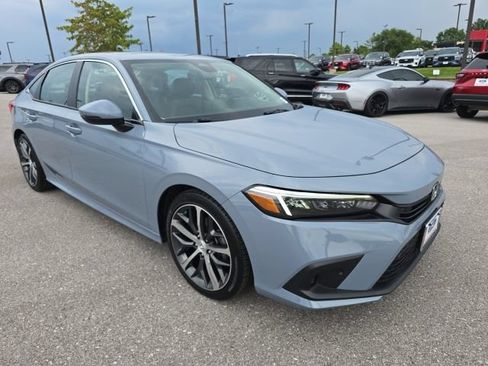 Used 2024 Honda Civic Touring image 7