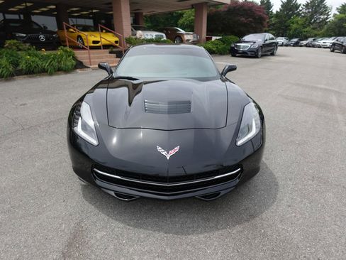 Used 2019 Chevrolet Corvette Stingray Coupe w/ 1LT RWD image 6