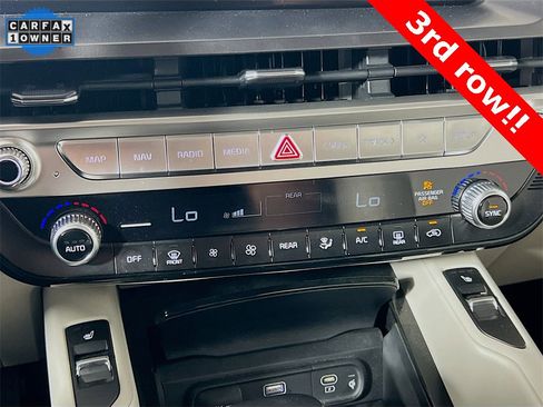 Used 2023 Kia Telluride S image 17