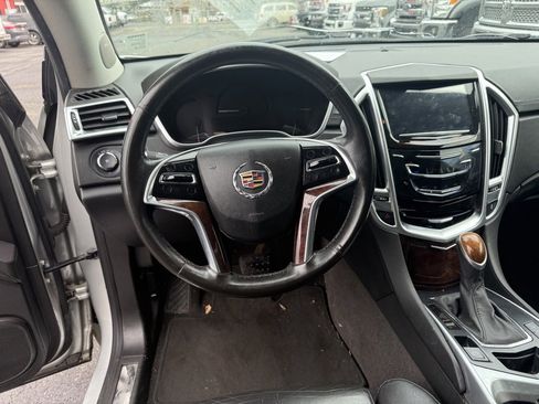 Used 2016 Cadillac SRX Performance w/ Driver Awareness Package image 9