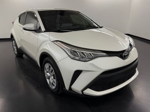 Used 2021 Toyota C-HR LE image 7