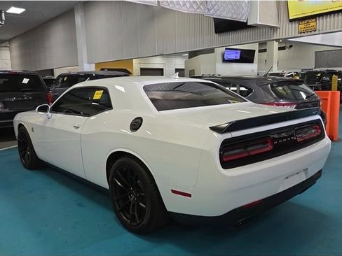 Used 2023 Dodge Challenger SRT Hellcat RWD image 3