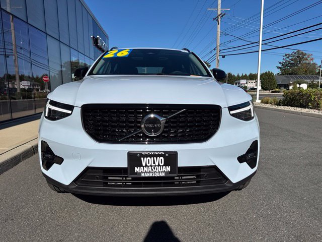 Used 2026 Volvo XC40 B5 Plus AWD/4WD image 7