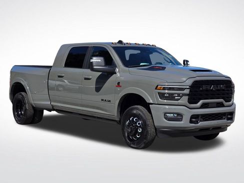 New 2026 RAM 3500 Limited AWD/4WD image 16