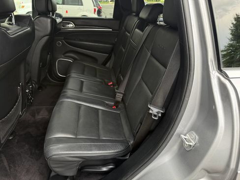 Used 2018 Jeep Grand Cherokee Summit w/ Platinum Series Group AWD/4WD image 26