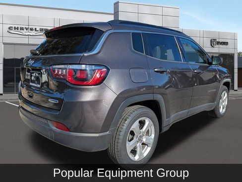 Used 2018 Jeep Compass Latitude w/ Popular Equipment Group image 4