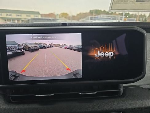 New 2026 Jeep Gladiator Sport image 28