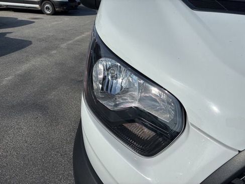 New 2026 Ford Transit 250 148 Medium Roof w/ Load Area Protection Package image 9