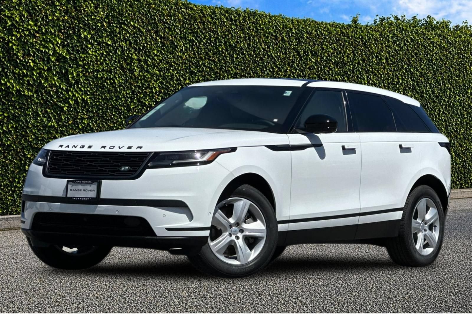 New 2026 Land Rover Range Rover Velar S AWD/4WD image 2