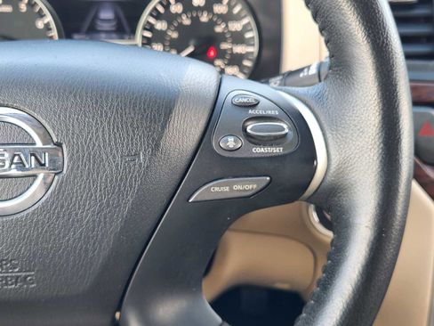 Used 2020 Nissan Pathfinder Platinum image 29