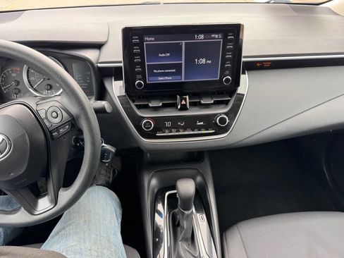 Used 2020 Toyota Corolla LE image 15