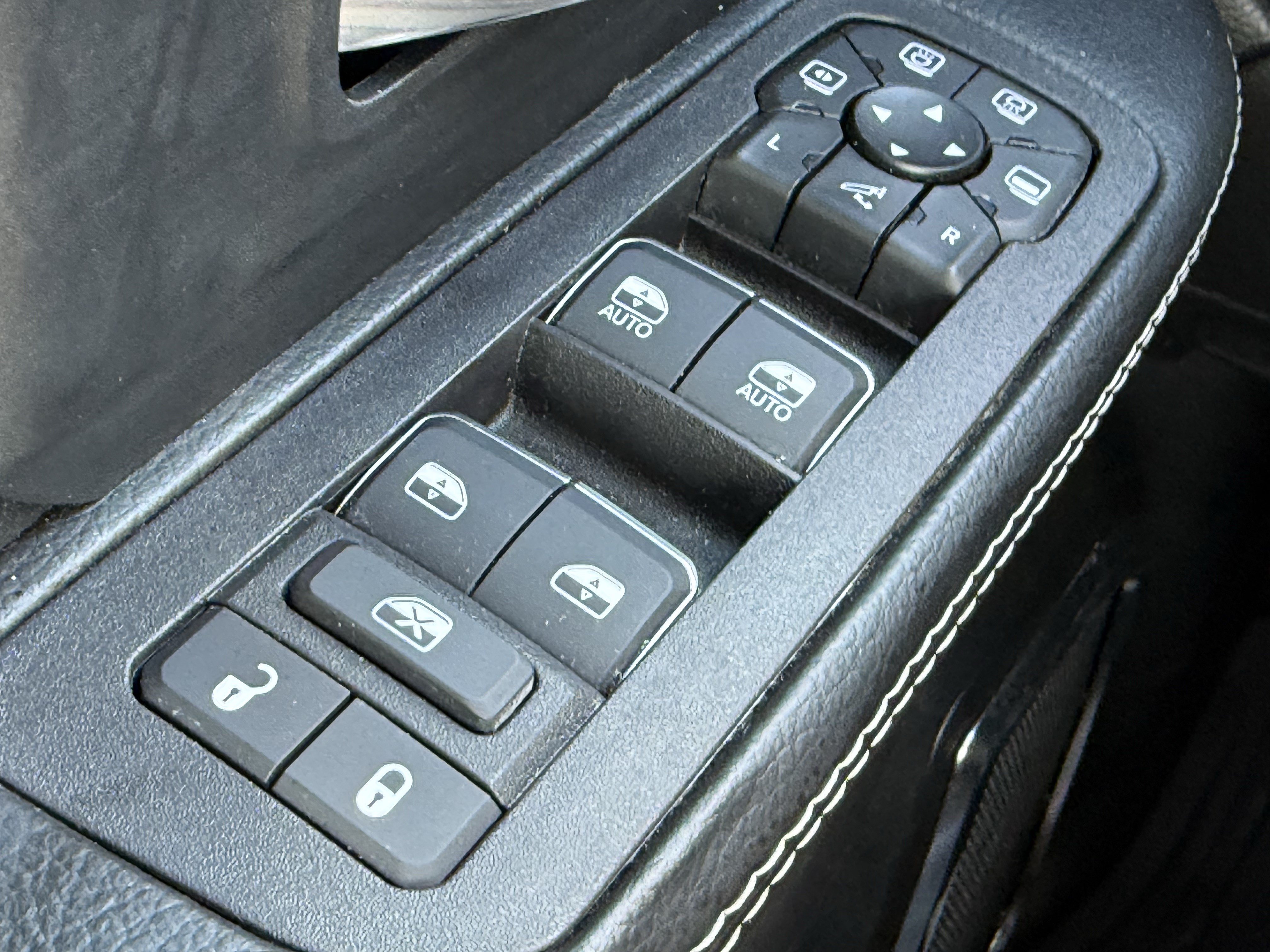 Used 2026 RAM 2500 Laramie w/ Night Edition AWD/4WD image 24