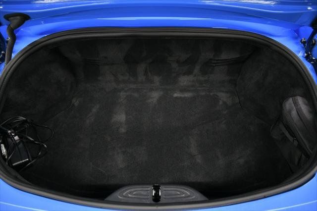 Used 2021 Aston Martin V8 Vantage Roadster RWD image 14