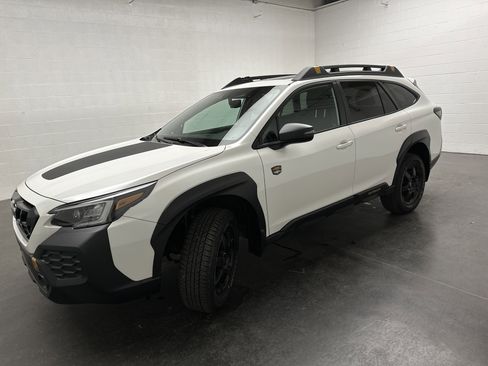 Used 2025 Subaru Outback Wilderness image 4