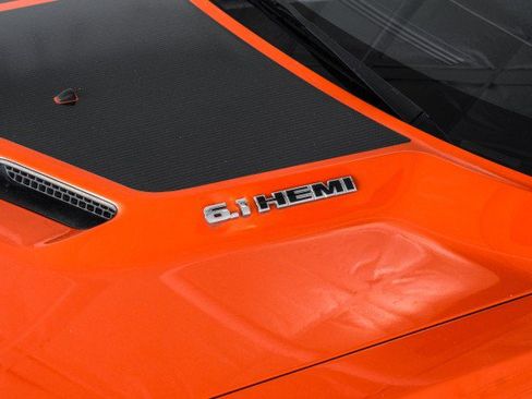 Used 2009 Dodge Challenger SRT8 w/ SRT Option Group II RWD image 40