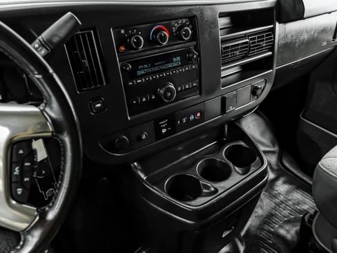 Used 2019 Chevrolet Express 2500 w/ Driver Convenience Package image 15