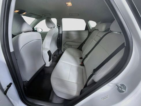 Used 2025 Hyundai Kona SEL FWD image 27