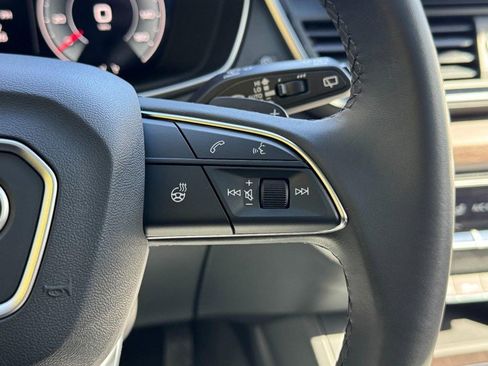 Used 2025 Audi Q5 2.0T Premium w/ Convenience Plus Package image 18