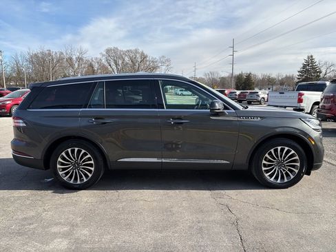Used 2020 Lincoln Aviator Reserve w/ Equipment Group 201A image 4