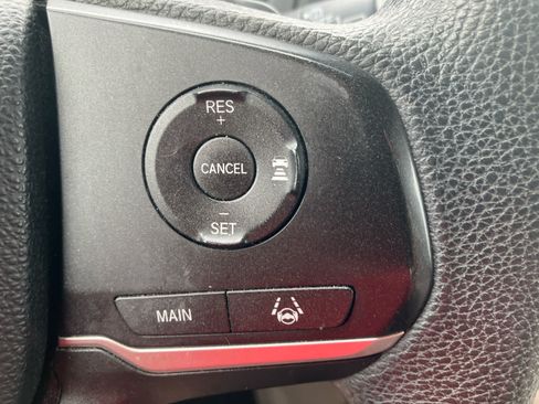 Used 2019 Honda Odyssey EX image 19