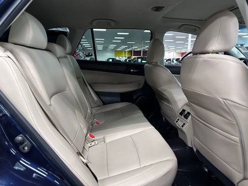 Used 2018 Subaru Outback 3.6R Limited image 29