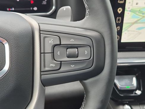 Used 2026 GMC Sierra 1500 Denali w/ Technology Package AWD/4WD image 13