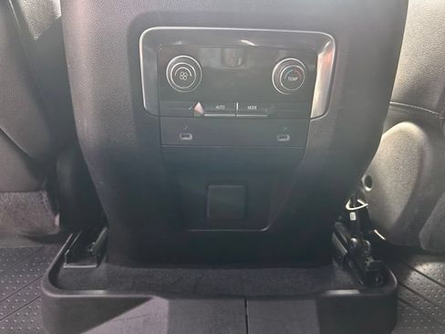 Used 2022 Chevrolet Tahoe Z71 AWD/4WD image 30