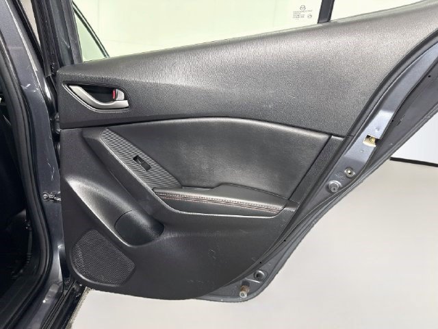 Used 2016 MAZDA MAZDA3 i Grand Touring FWD image 27