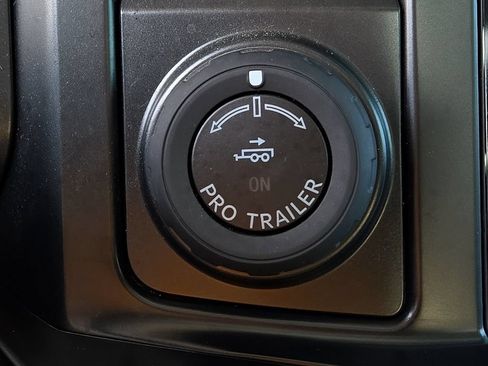 Used 2023 Ford F250 Lariat w/ Lariat Ultimate Package AWD/4WD image 14