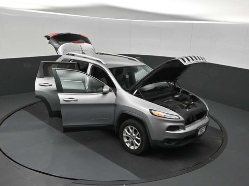 Used 2014 Jeep Cherokee Latitude AWD/4WD image 50