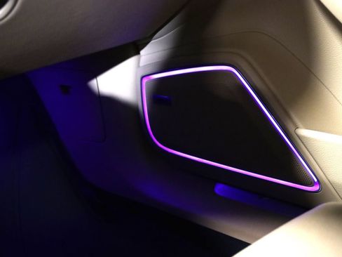 Used 2018 Porsche Panamera 4 image 26