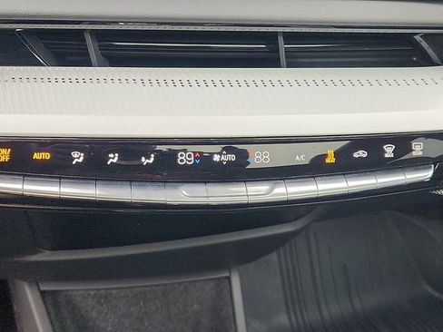 Certified 2025 Cadillac Optiq Luxury 2 w/ LPO, Floor Liner Package image 16