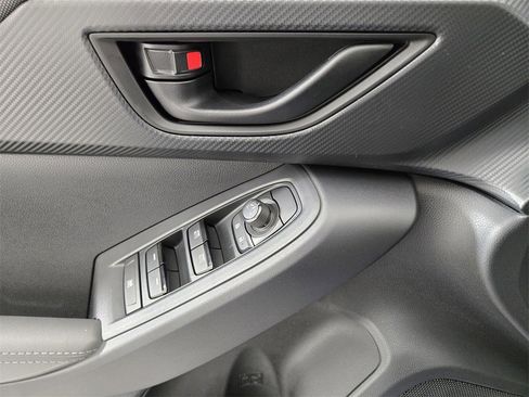 New 2025 Subaru Crosstrek 2.0i Premium image 12
