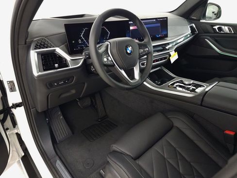 Used 2026 BMW X5 xDrive40i w/ Premium Package image 11